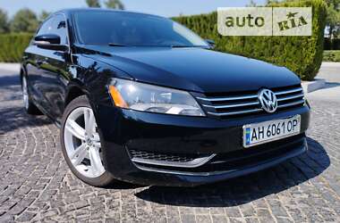 Седан Volkswagen Passat 2013 в Днепре