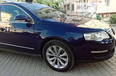 Универсал Volkswagen Passat 2010 в Одессе