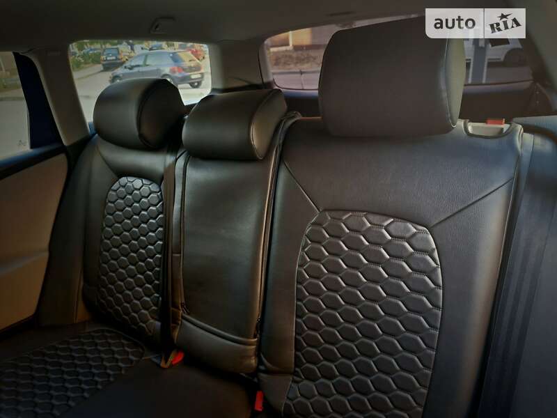 Универсал Volkswagen Passat 2010 в Одессе фото 11 Универсал Volkswagen Passat 2010 в Одессе