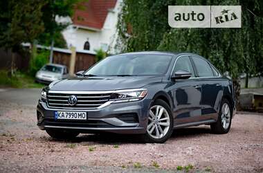 Седан Volkswagen Passat 2020 в Киеве