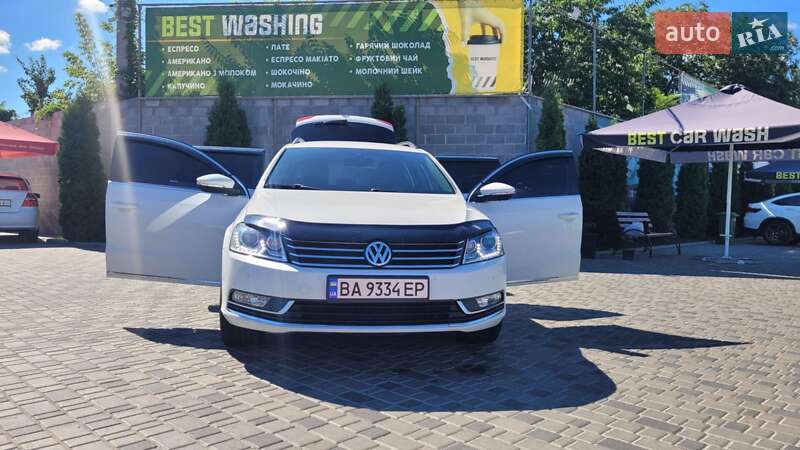 Універсал Volkswagen Passat 2012 в Кропивницькому