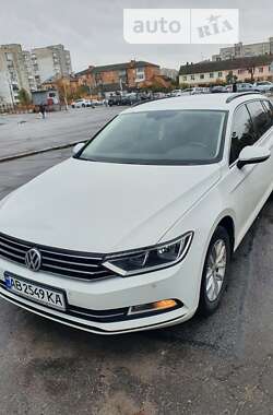 Універсал Volkswagen Passat 2016 в Вінниці