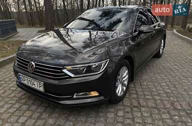 Седан Volkswagen Passat 2017 в Каневе