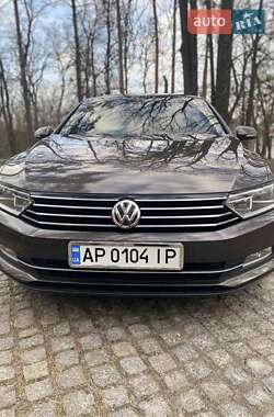 Седан Volkswagen Passat 2017 в Каневе