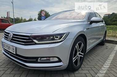 Універсал Volkswagen Passat 2014 в Мукачевому