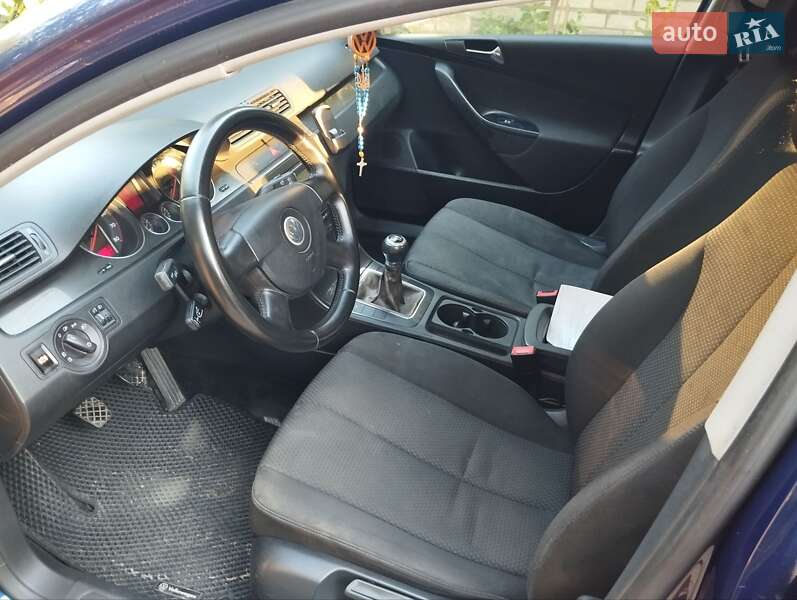 Универсал Volkswagen Passat 2006 в Чернигове
