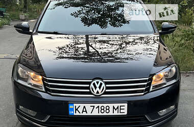 Универсал Volkswagen Passat 2011 в Киеве