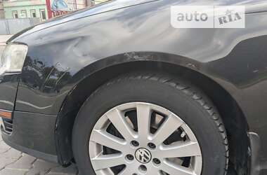 Седан Volkswagen Passat 2008 в Чернівцях