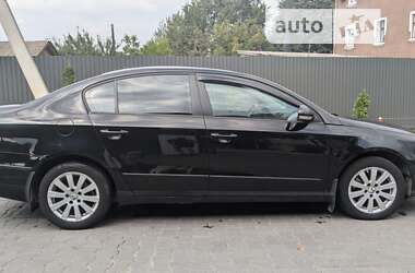 Седан Volkswagen Passat 2008 в Чернівцях