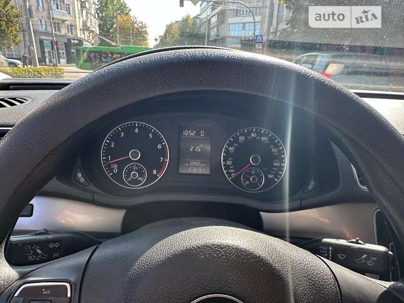 Седан Volkswagen Passat 2013 в Житомирі