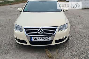 Універсал Volkswagen Passat 2010 в Києві