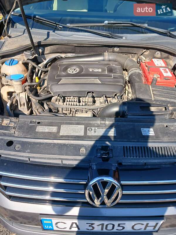 Седан Volkswagen Passat 2014 в Жашкове