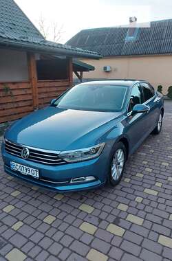 Седан Volkswagen Passat 2017 в Львові