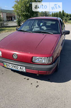 Седан Volkswagen Passat 1990 в Косові