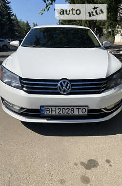 Седан Volkswagen Passat 2012 в Беляевке