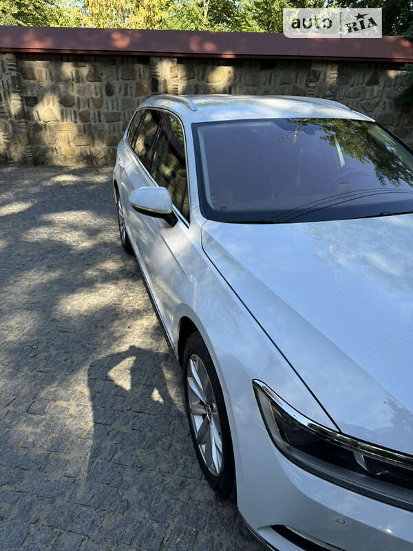 Універсал Volkswagen Passat 2015 в Чернівцях фото 15 Універсал Volkswagen Passat 2015 в Чернівцях