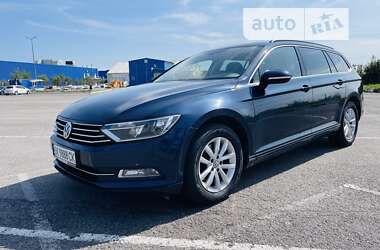 Универсал Volkswagen Passat 2017 в Ровно