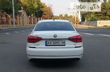 Седан Volkswagen Passat 2017 в Харкові