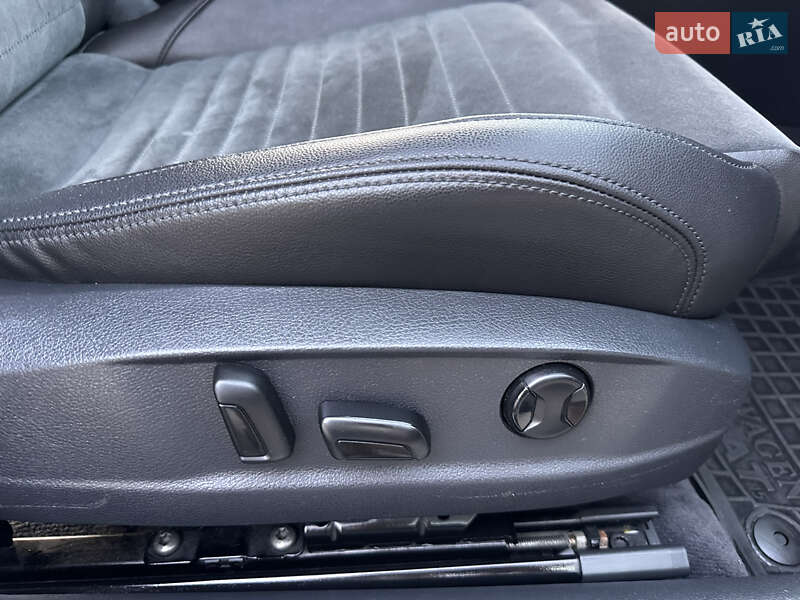 Універсал Volkswagen Passat 2017 в Житомирі