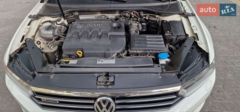 Универсал Volkswagen Passat 2016 в Львове