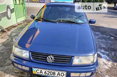 Седан Volkswagen Passat 1996 в Черкассах