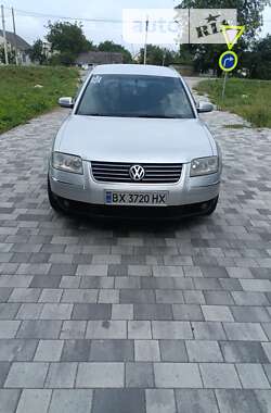 Седан Volkswagen Passat 2003 в Старокостянтинові