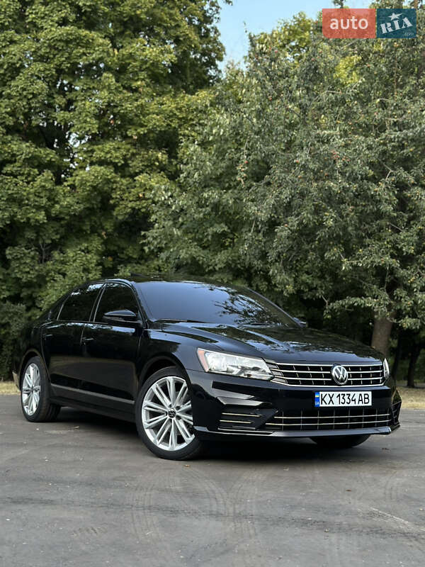 Седан Volkswagen Passat 2017 в Харькове