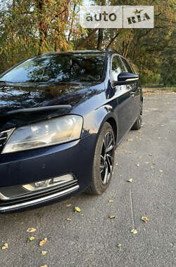 Універсал Volkswagen Passat 2013 в Фастові