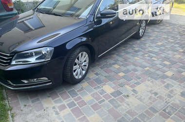 Универсал Volkswagen Passat 2011 в Самборе