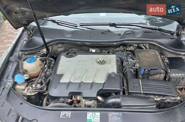 Седан Volkswagen Passat 2009 в 