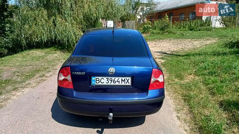 Седан Volkswagen Passat 2001 в Східниці