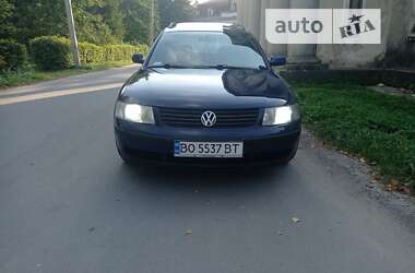 Универсал Volkswagen Passat 1998 в Хоросткове