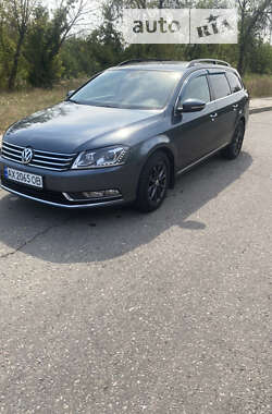 Универсал Volkswagen Passat 2013 в Харькове