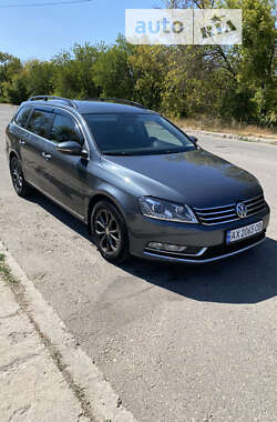 Универсал Volkswagen Passat 2013 в Харькове