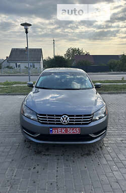 Седан Volkswagen Passat 2015 в Ковеле