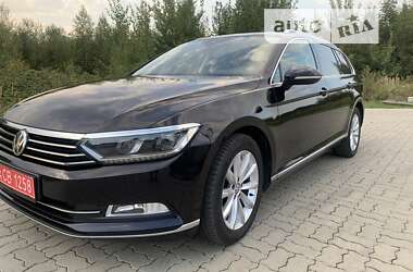 Універсал Volkswagen Passat 2017 в Стрию