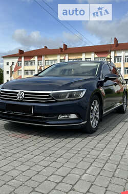 Универсал Volkswagen Passat 2015 в Львове