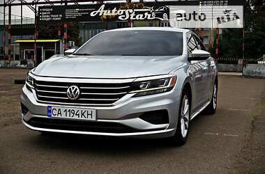 Седан Volkswagen Passat 2019 в Черкасах