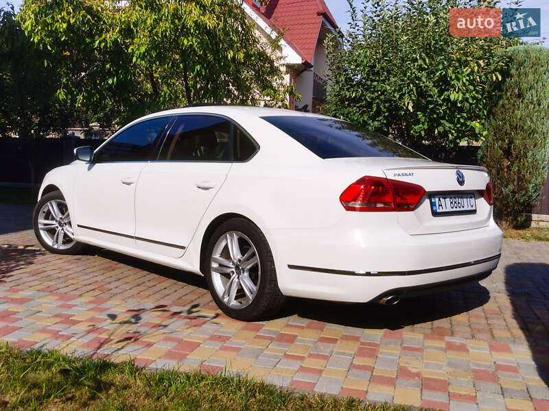 Седан Volkswagen Passat 2013 в Калуші