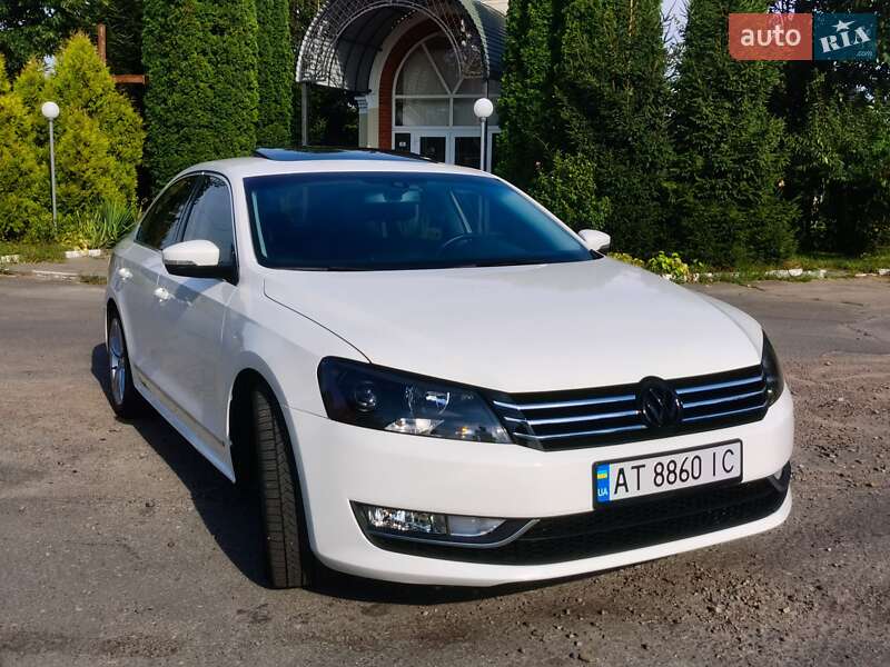 Седан Volkswagen Passat 2013 в Калуші