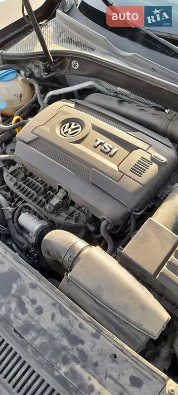 Седан Volkswagen Passat 2014 в Одессе