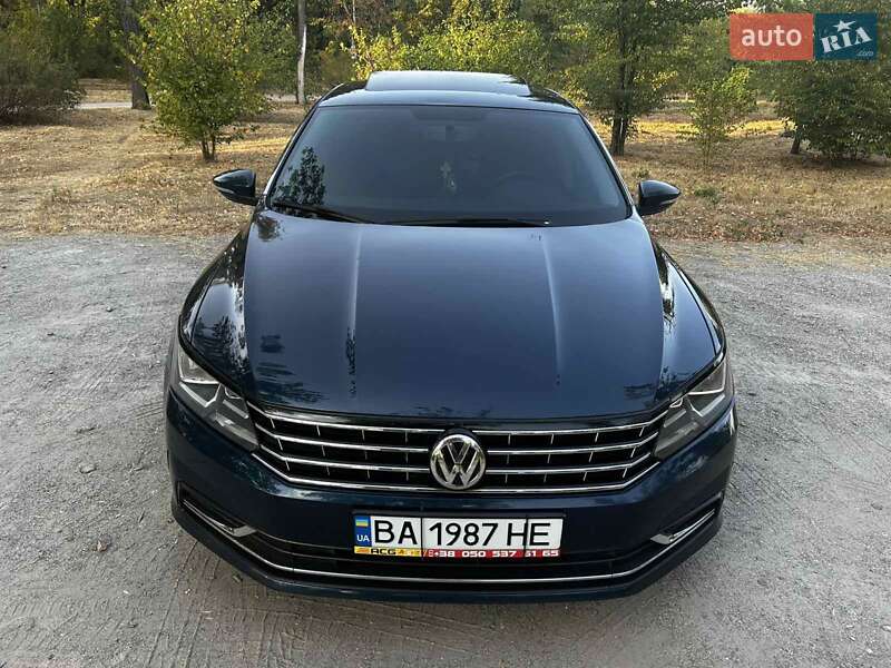 Седан Volkswagen Passat 2018 в Кропивницком