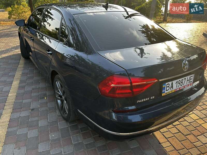 Седан Volkswagen Passat 2018 в Кропивницком