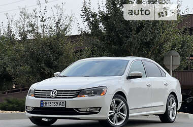 Седан Volkswagen Passat 2012 в Одесі