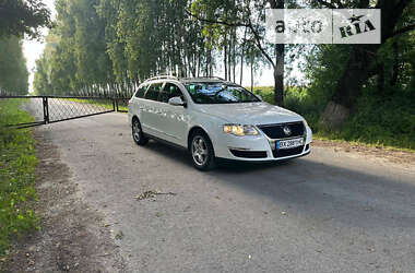 Універсал Volkswagen Passat 2009 в Дунаївцях