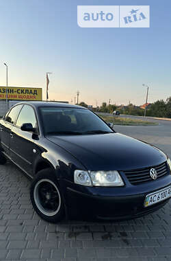 Седан Volkswagen Passat 1997 в Ковелі