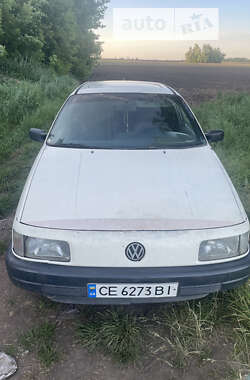 Седан Volkswagen Passat 1988 в Ивано-Франковске