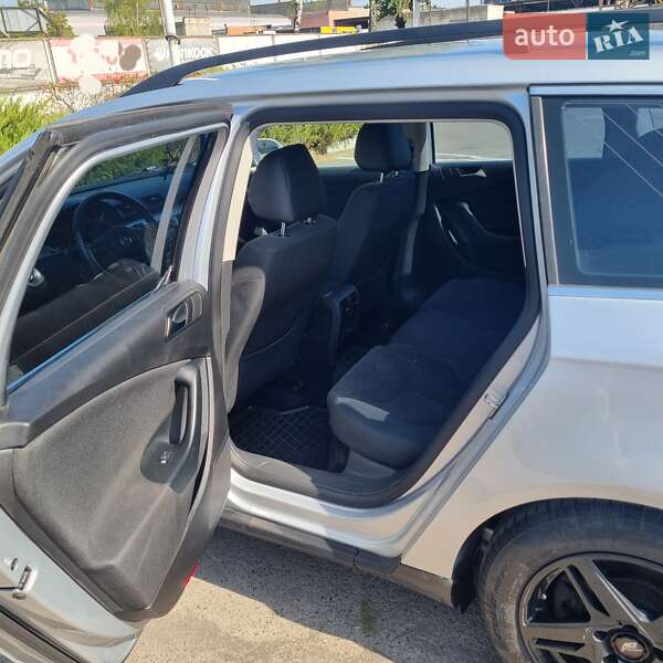 Универсал Volkswagen Passat 2010 в Львове фото 5 Универсал Volkswagen Passat 2010 в Львове