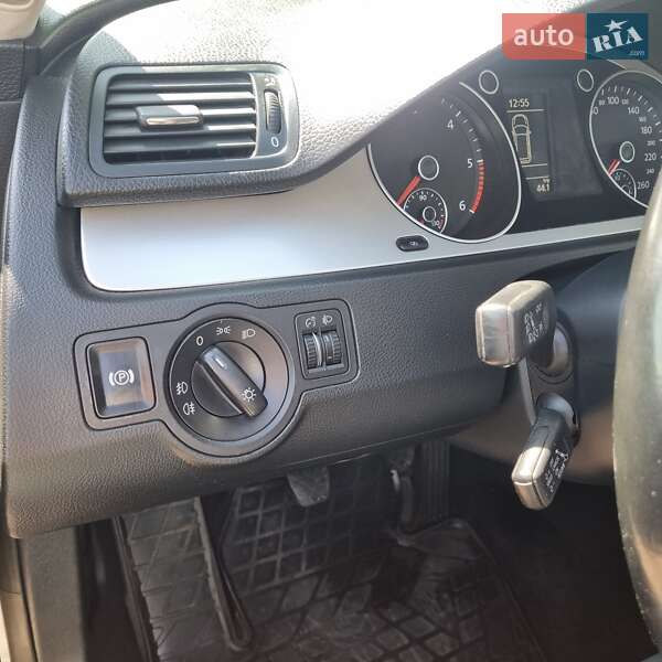 Универсал Volkswagen Passat 2010 в Львове фото 15 Универсал Volkswagen Passat 2010 в Львове