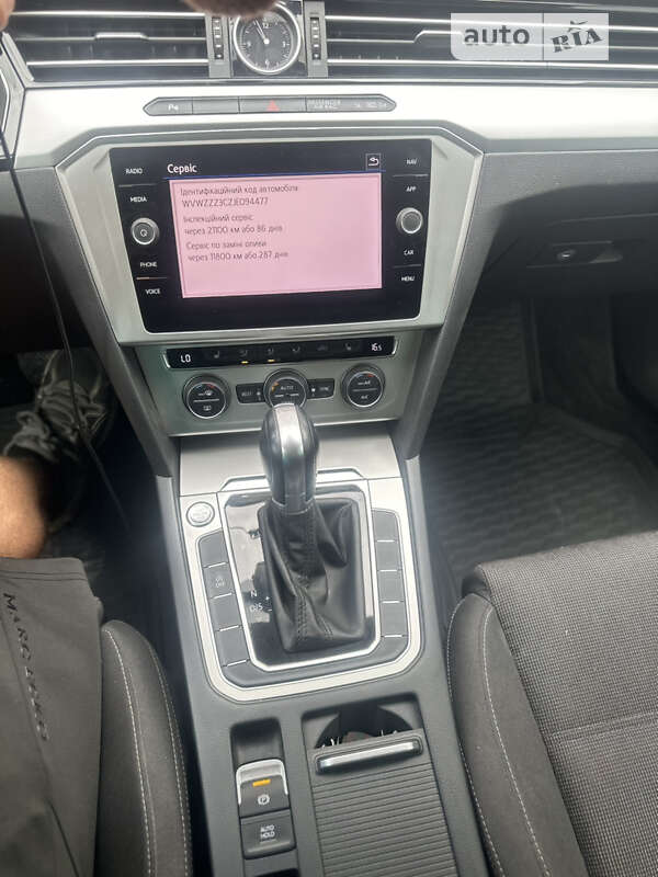 Універсал Volkswagen Passat 2017 в Волочиську